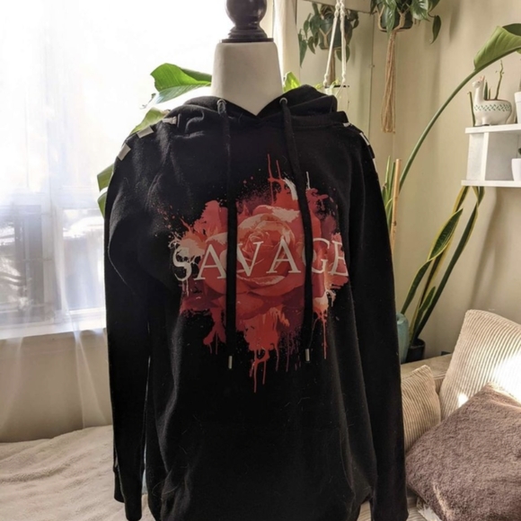 Ladies Large "Savage" Sweater - Picture 2 of 5